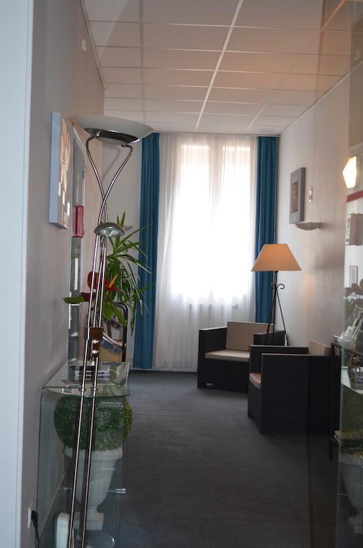 Hotel De La Croix De Malte Cherbourg-en-Cotentin Εξωτερικό φωτογραφία